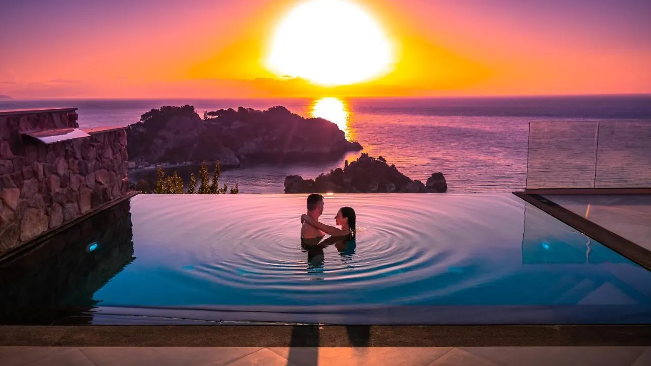 Isola Bella Infinity Suites Taormina Lägenhetshotell