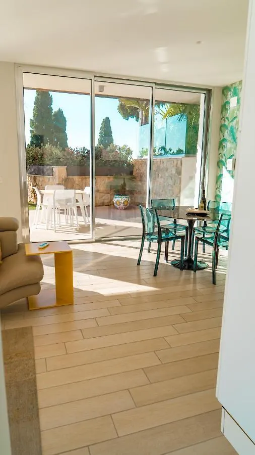 Isola Bella Infinity Suites Taormina Lägenhetshotell