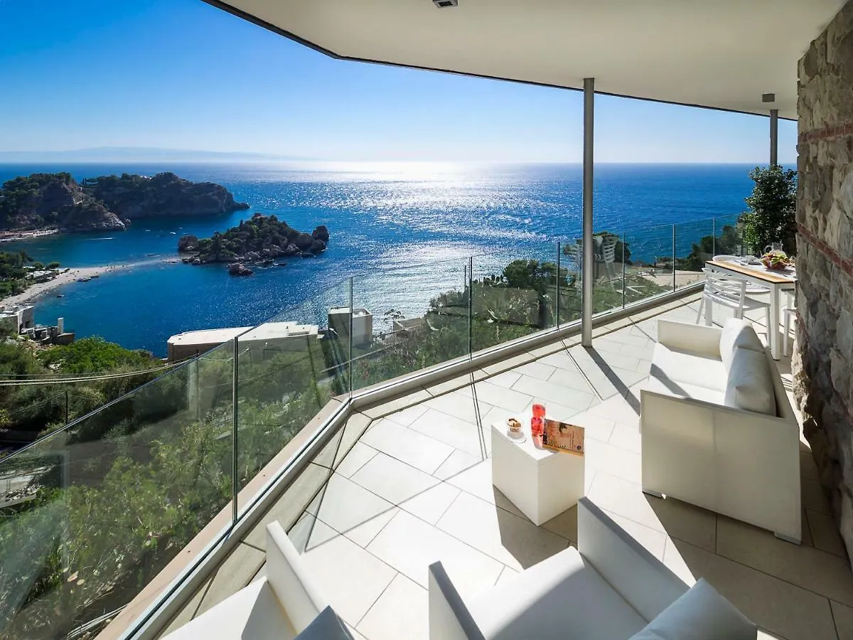 Isola Bella Infinity Suites Taormina Aparthotel